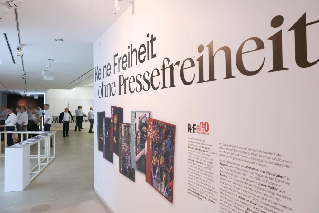 Impressionen7 GangdurchdieAusstellung